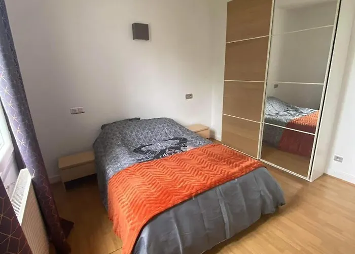 Appartement T2 Entier Et Spacieux Pres Du Centre Historique De Bayonne